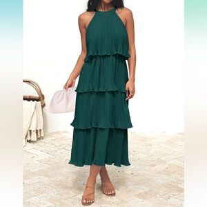 Elegant Green Tiered Maxi Dress
